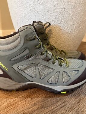 Merrell Siren Sport Q2 Mid Waterproof Hiking Boot Dusty Olive J37452 Women’s 9.5